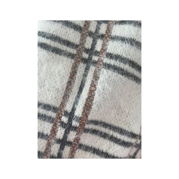 Fabulous Metallic Plaid Sweater - Picture 7 of 7